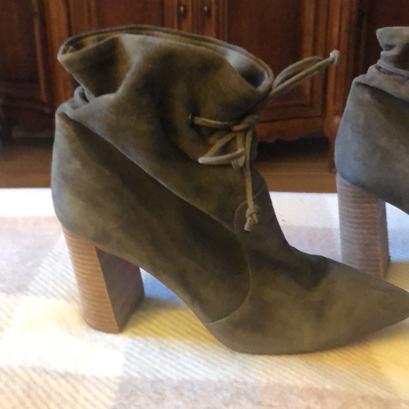 Ankle Boots - 2 Pairs - both are New w/o box size 7 - Picture 2 of 9